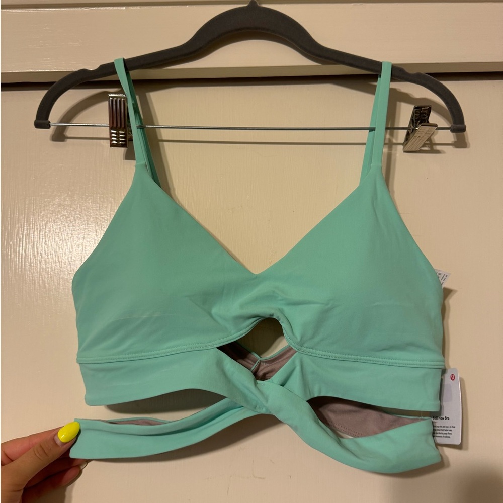 NWT Lululemon Still Now Bra in Aqua Green